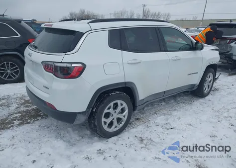 2024 Jeep Compass Latitude 4X4 from USA, damaged, VIN 3C4NJDBN5RT117091